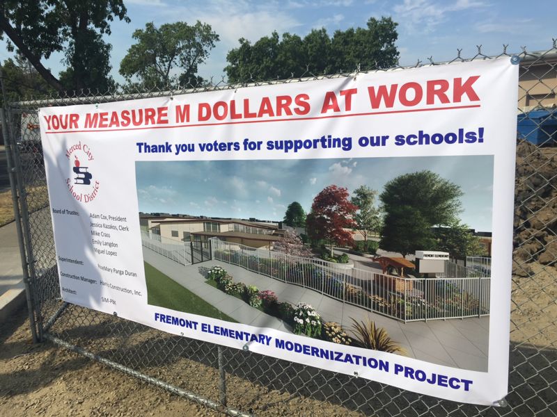 Sign thanking voters for supporting schools through Measure M